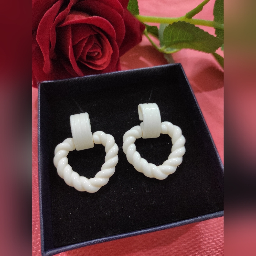 White Heart Earrings 🤍 - Picture 2 of 6